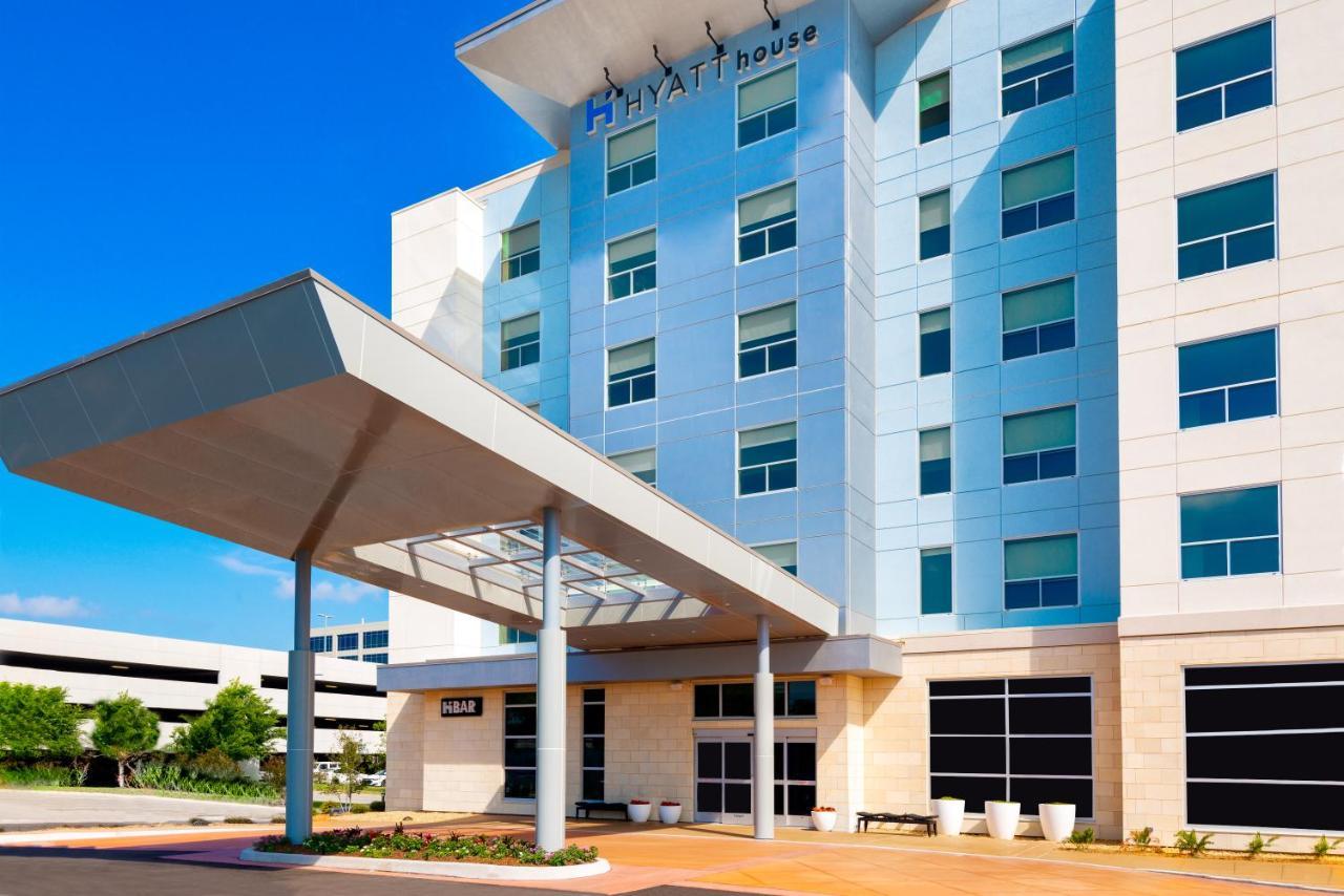 Hyatt House Tampa Airport/Westshore Hotel Exterior photo